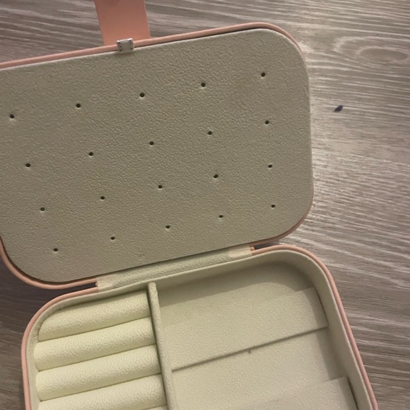 Small Pink Mini Jewelry Holder/Organizer - Picture 4 of 4